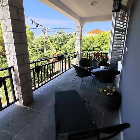 Marjana Pri Ba - Two Bedroom With Terrace And Partial Sea View *