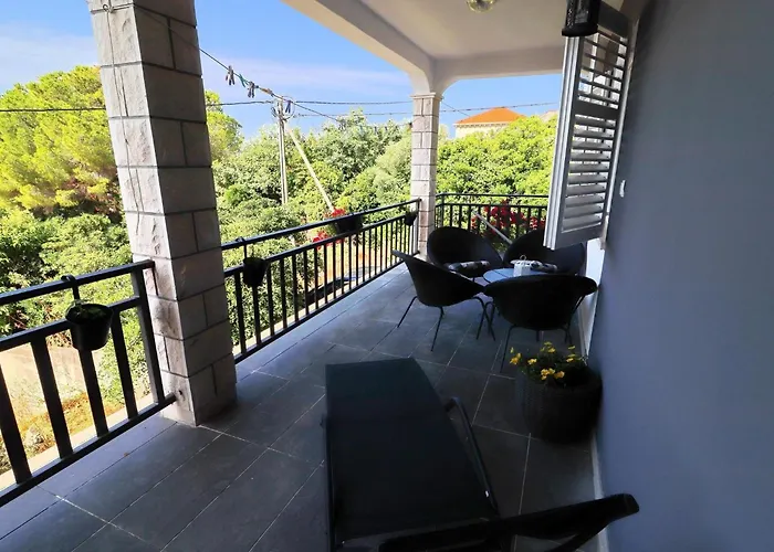 Marjana With Terrace *